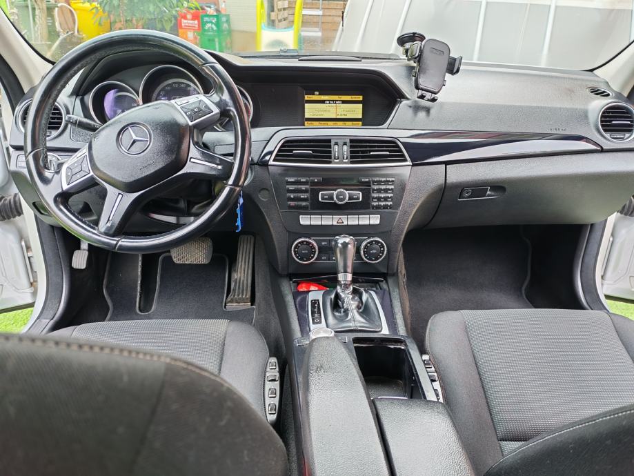 Mercedes-Benz C-klasa 220 CDI automatik, fotografija 4