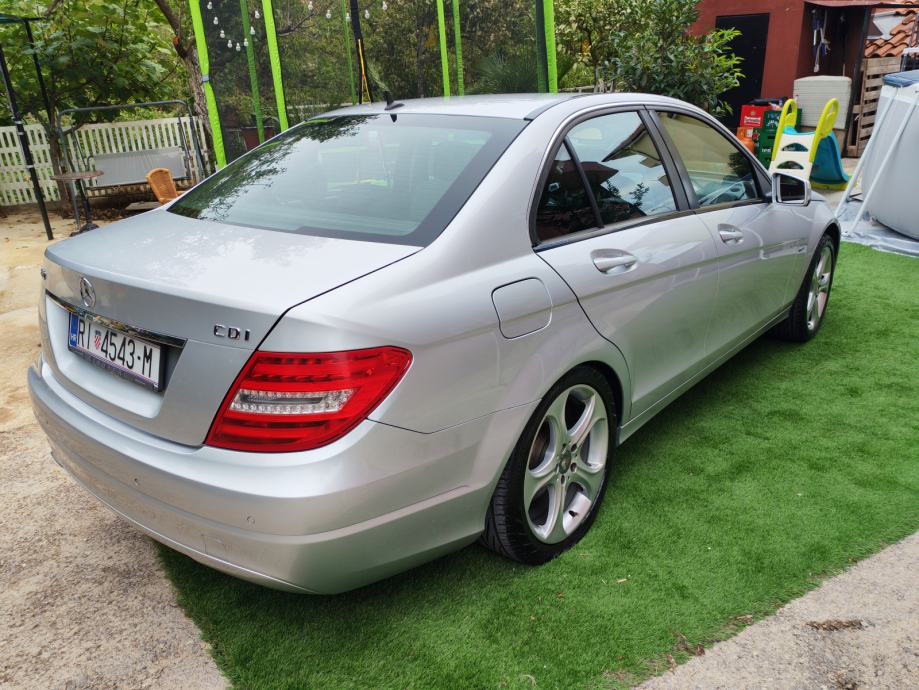 Mercedes-Benz C-klasa 220 CDI automatik, fotografija 3