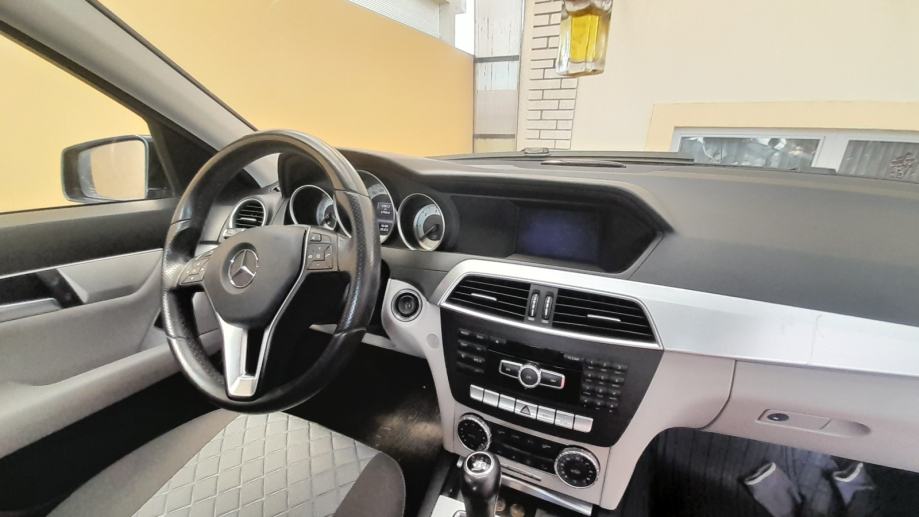 Mercedes-Benz C-klasa 220 CDI Avantgarde BlueEFFICIENCY, fotografija 6
