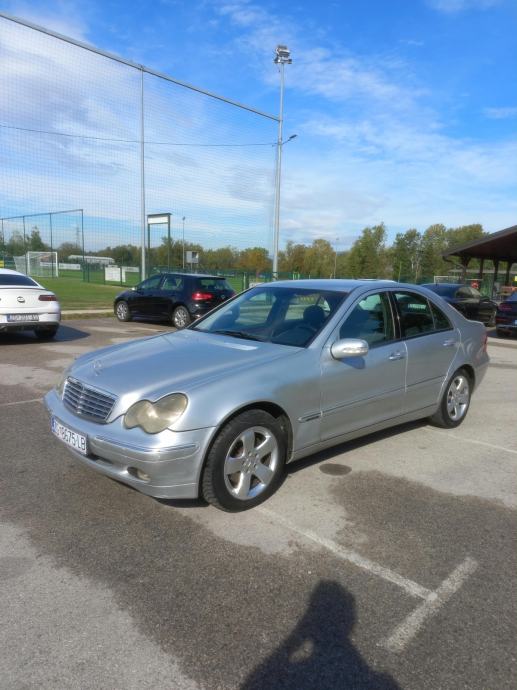Mercedes-Benz C-klasa 220 Classic automatik, fotografija 12