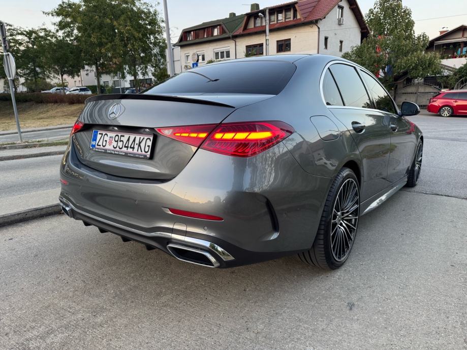 Mercedes-Benz C-klasa 220 D AMG automatik, fotografija 4