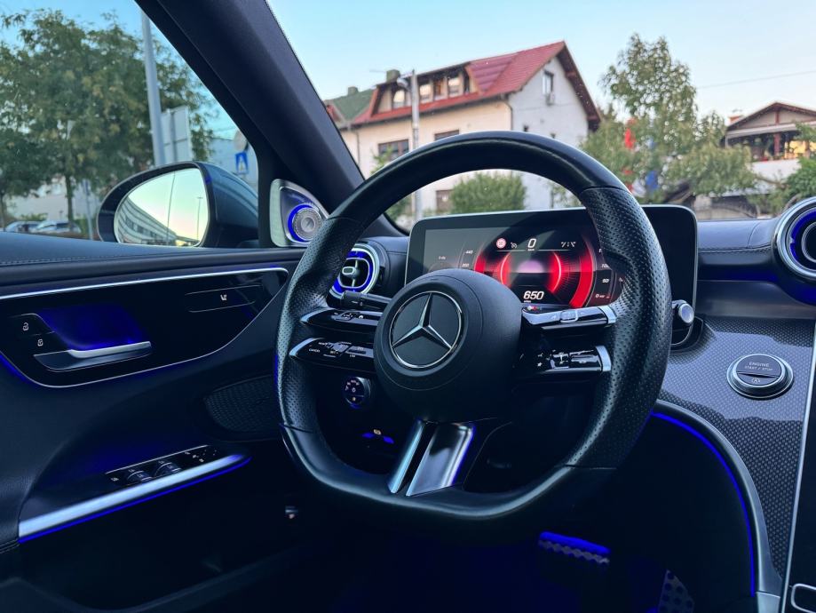 Mercedes-Benz C-klasa 220 D AMG automatik, fotografija 9
