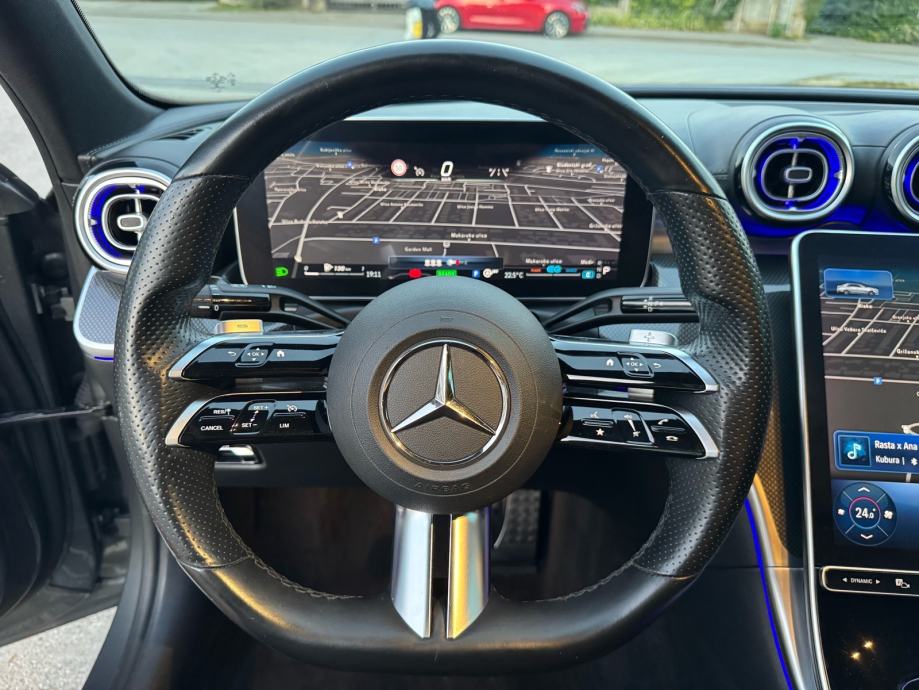 Mercedes-Benz C-klasa 220 D AMG automatik, fotografija 10