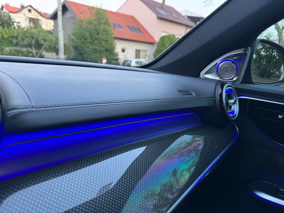 Mercedes-Benz C-klasa 220 D AMG automatik, fotografija 18