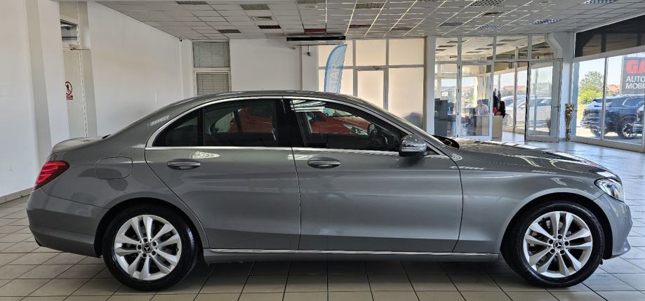 Mercedes-Benz C-klasa 220 D automatik AVANTGARDE, fotografija 6