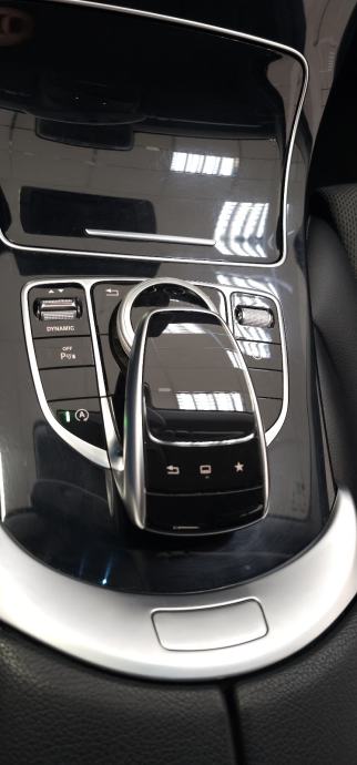 Mercedes-Benz C-klasa 220 D automatik AVANTGARDE, fotografija 18