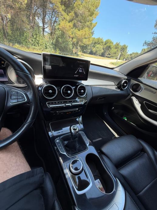Mercedes-Benz C-klasa 220 D, fotografija 7