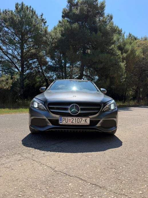 Mercedes-Benz C-klasa 220 D, fotografija 3