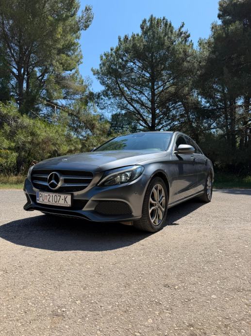 Mercedes-Benz C-klasa 220 D, fotografija 4