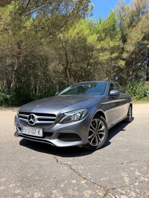 Mercedes-Benz C-klasa 220 D, fotografija 16