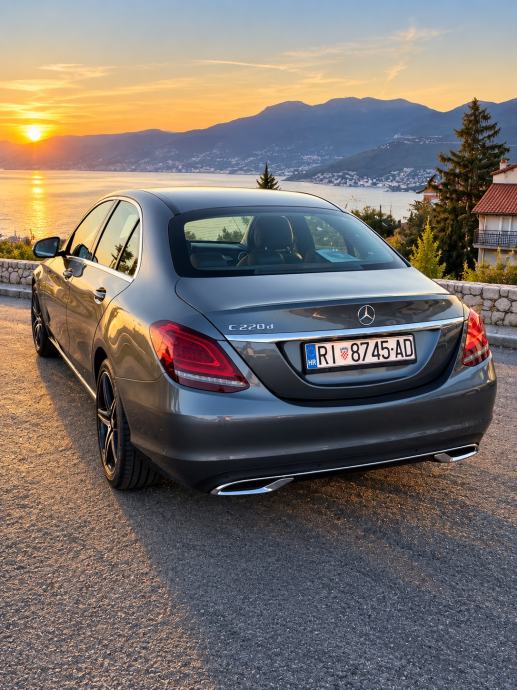 Mercedes-Benz C-klasa 220 D, fotografija 3