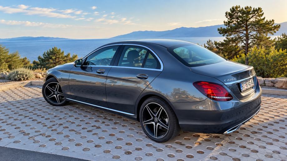 Mercedes-Benz C-klasa 220 D, fotografija 4