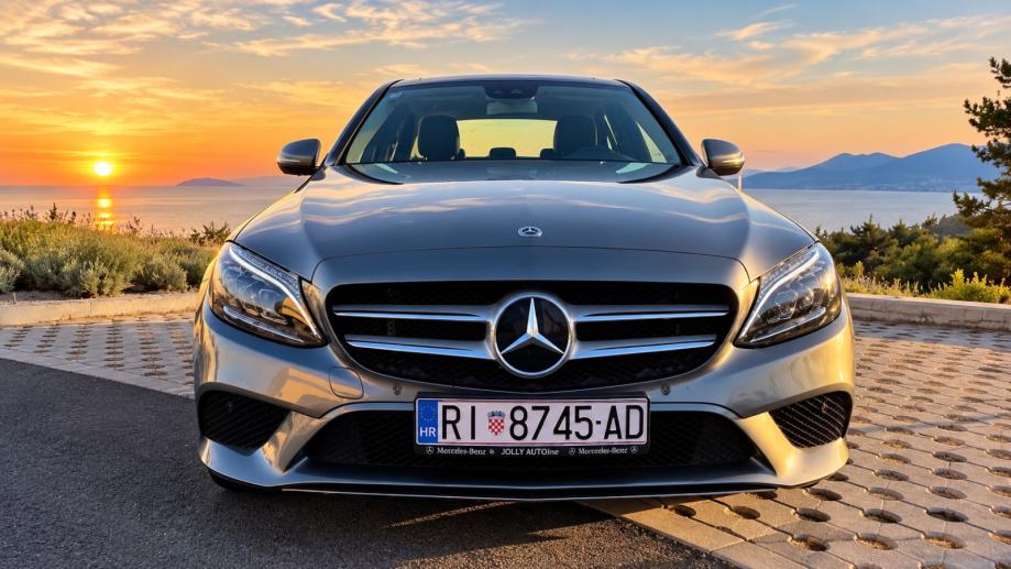 Mercedes-Benz C-klasa 220 D, fotografija 5