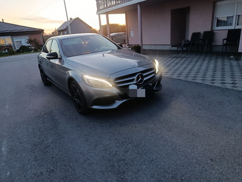 Mercedes-Benz C-klasa 220 D, fotografija 3