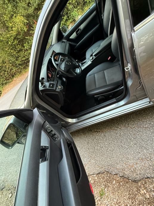 Mercedes-Benz C-klasa 250 CDI automatik, fotografija 13