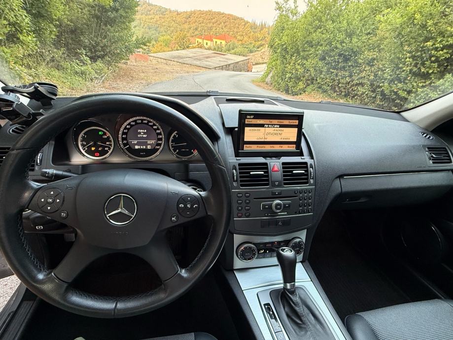 Mercedes-Benz C-klasa 250 CDI automatik, fotografija 14