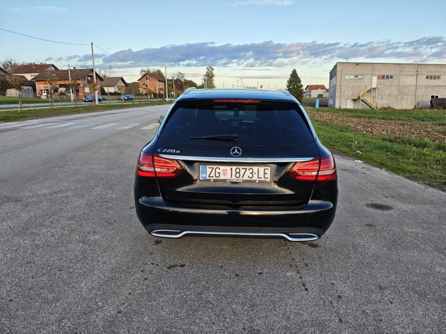 Mercedes-Benz C-klasa 220 D 9G automatik, fotografija 6
