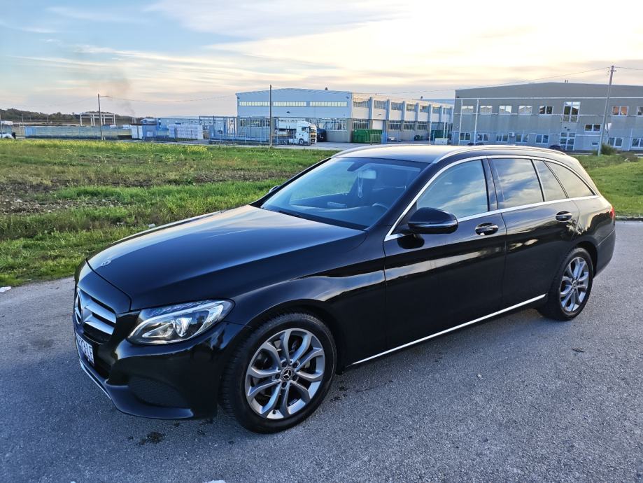 Mercedes-Benz C-klasa 220 D 9G automatik, fotografija 3