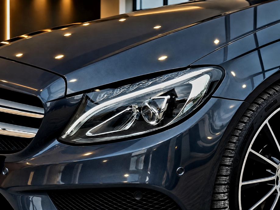 Mercedes-Benz C-klasa T-model 220 d T AMG automatik, fotografija 12