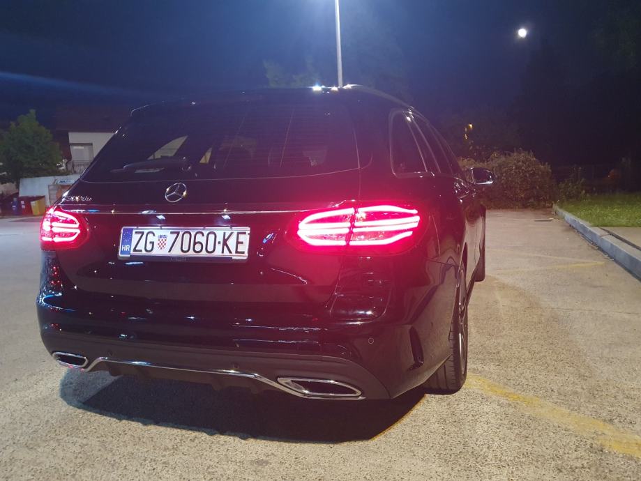 Mercedes-Benz C-klasa T-model 300 d, fotografija 5