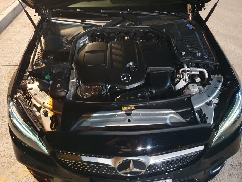 Mercedes-Benz C-klasa T-model 300 d, fotografija 7