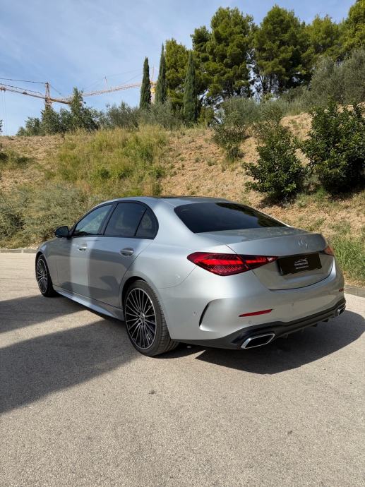 Mercedes-Benz C220d Amg Navi Led Alu 19 Nije Uvoz, fotografija 3