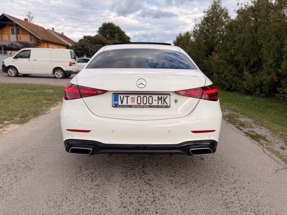 Mercedes-Benz C220d AMG PRVI VLASNIK 10tkm automatik, fotografija 6