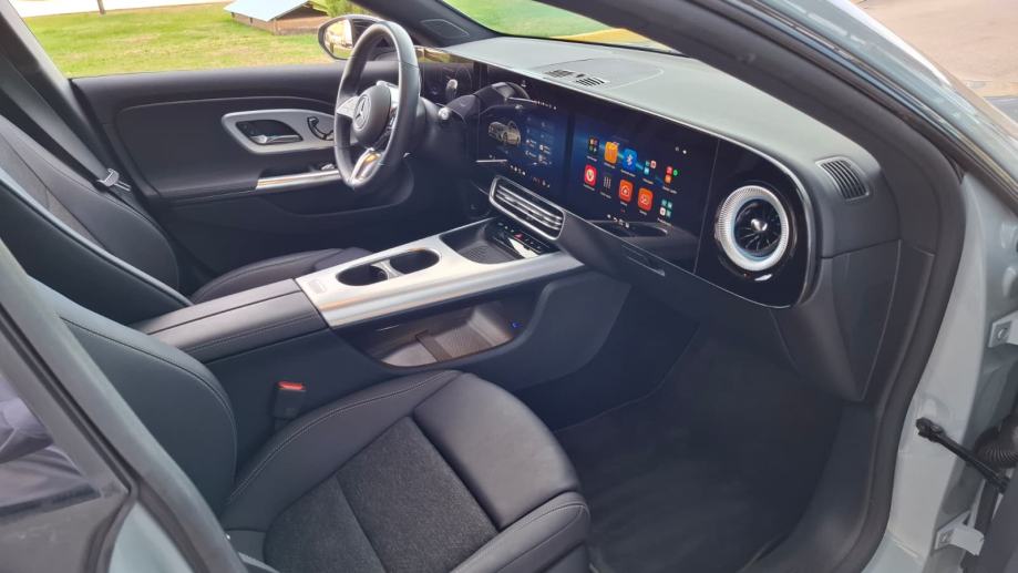 Mercedes-Benz CLA 250+ EQ ODMAH DOSTUPNO, fotografija 13