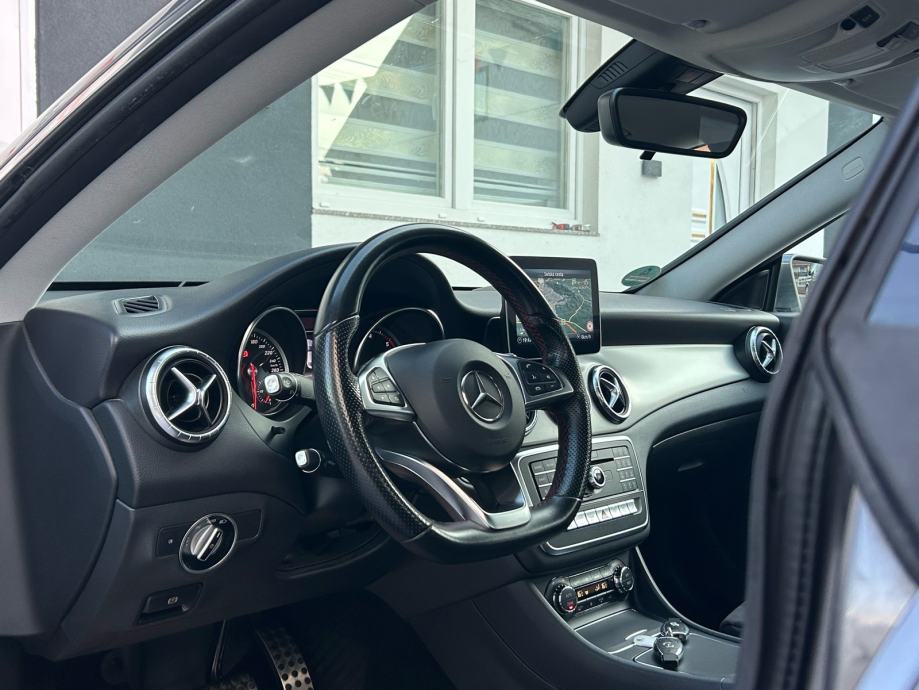 Mercedes-Benz CLA klasa 180 d AUTOMATIK 2018G. AMG PAKET FUL OPREMA, fotografija 19