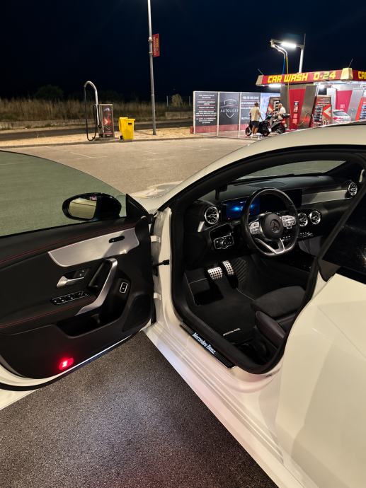 Mercedes-Benz CLA klasa 180 d automatik, fotografija 8
