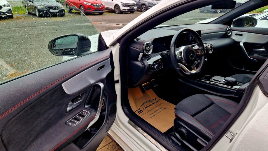 Mercedes-Benz CLA klasa 200d automatik AMG, 18", widescreen, ambilight, fotografija 12