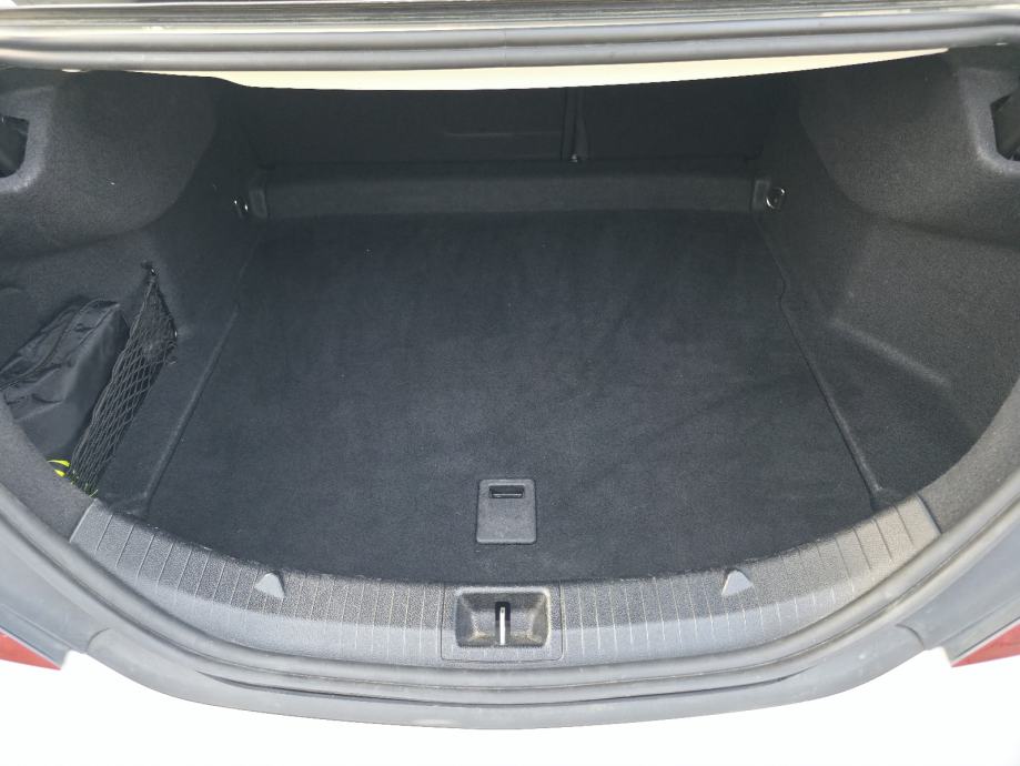 Mercedes-Benz CLA klasa 220 automatik, fotografija 13