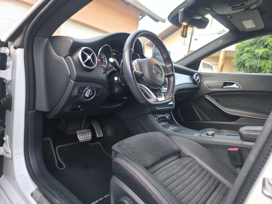 Mercedes-Benz CLA klasa 220 automatik, fotografija 14