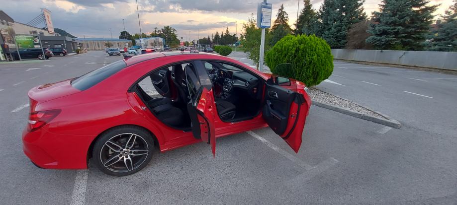 PRODAJEM Mercedes-Benz CLA klasa 200 d automatik, fotografija 14