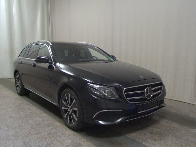 Mercedes-Benz E 300 de karavan automatik Avantgarde • panorama • ACC, fotografija 3