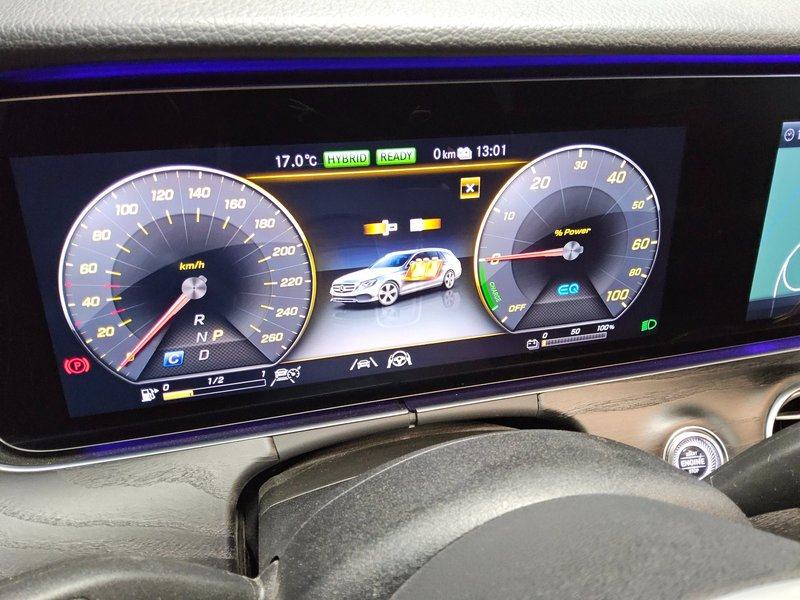 Mercedes-Benz E 300 de karavan automatik Avantgarde • panorama • ACC, fotografija 10