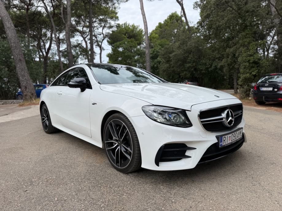 Mercedes-Benz E-klasa Coupe