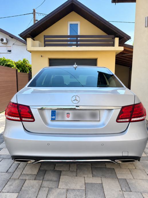 Mercedes-Benz E200 automatik, top oprema, prilika, fotografija 4