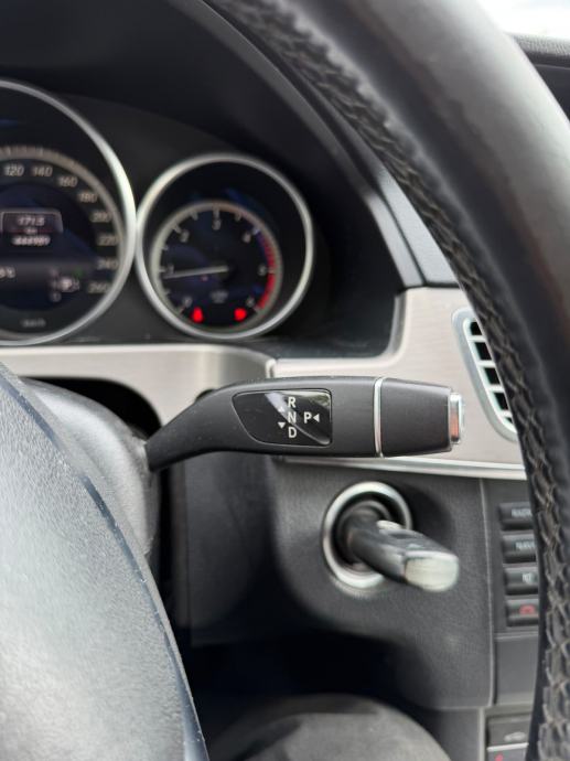 Mercedes-Benz E-klasa 2.2 diesel - automatik-, fotografija 7