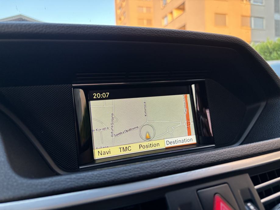 MERCEDES-BENZ E-KLASA 200 CDI AUTOMATIK AMG-PAKET CIJENA 10,900€!!!, fotografija 20