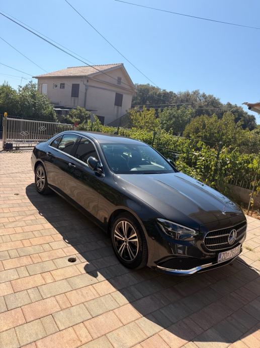 Mercedes-Benz E-klasa 200 D automatik, fotografija 3