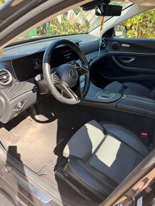 Mercedes-Benz E-klasa 200 D automatik, fotografija 13