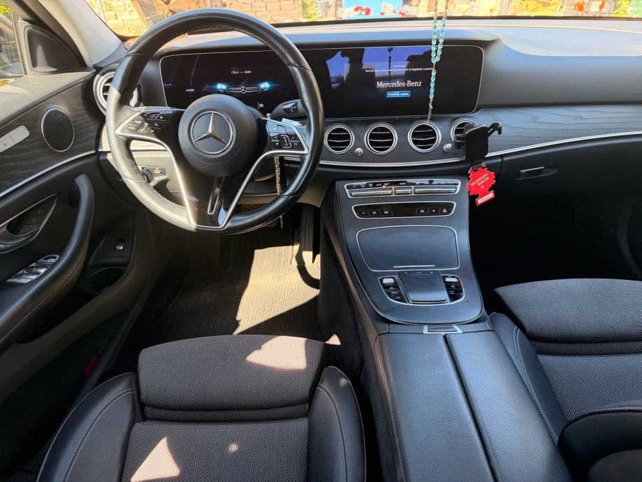 Mercedes-Benz E-klasa 200 D automatik, fotografija 14