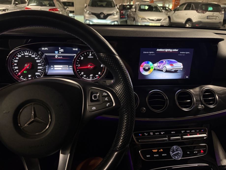 Mercedes-Benz E-klasa w213 200 D automatik, fotografija 5