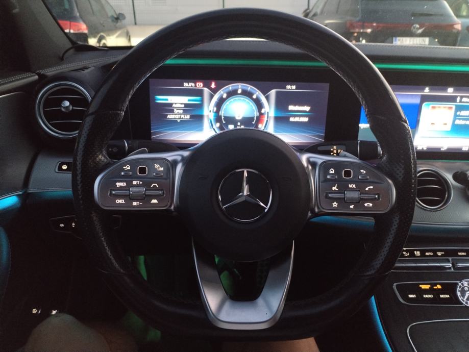 Mercedes-Benz E-klasa 200 D automatik, fotografija 15