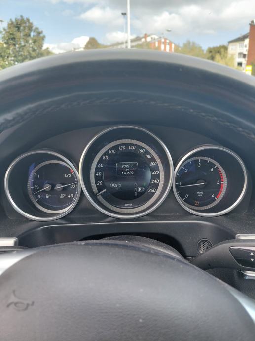 Mercedes-Benz E-klasa 200 d automatik, fotografija 9