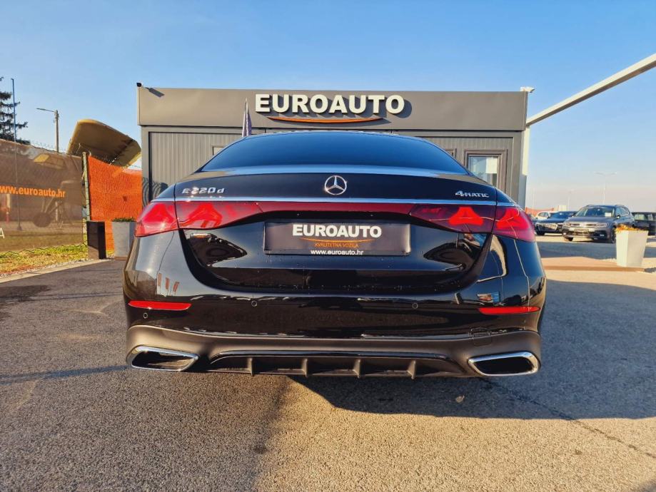 Mercedes-Benz E-klasa 220 4MATIC AMG*RATA 572e*KAO NOV*38.000km*, fotografija 7