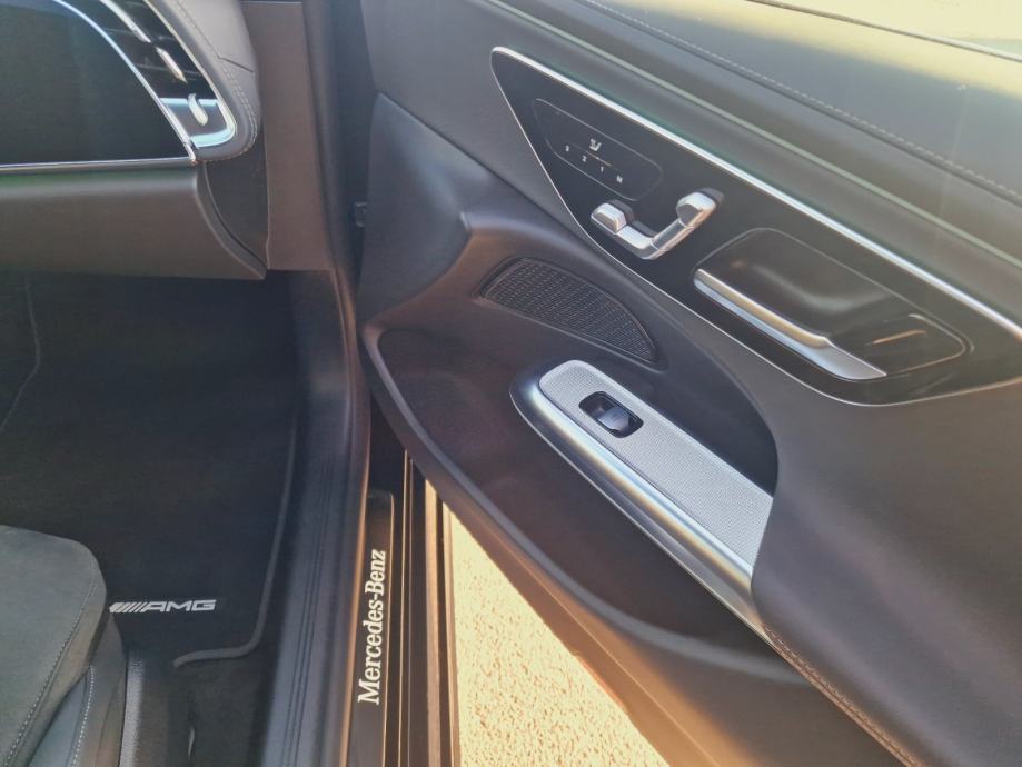 Mercedes-Benz E-klasa 220 4MATIC AMG*RATA 572e*KAO NOV*38.000km*, fotografija 10