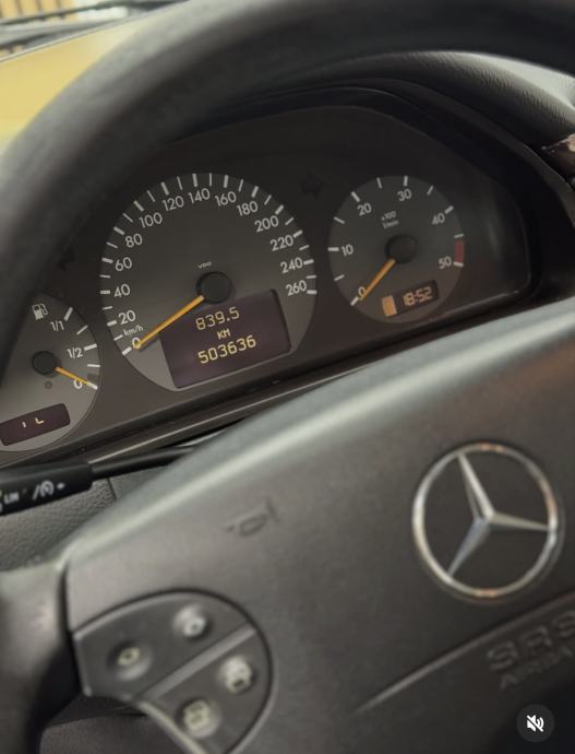 Mercedes-Benz E-klasa 220 automatik, fotografija 5