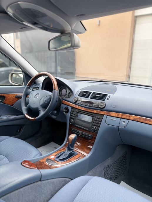 Mercedes-Benz E-klasa 220 CDI automatik 1.vlasnik-servisna knjiga, fotografija 11
